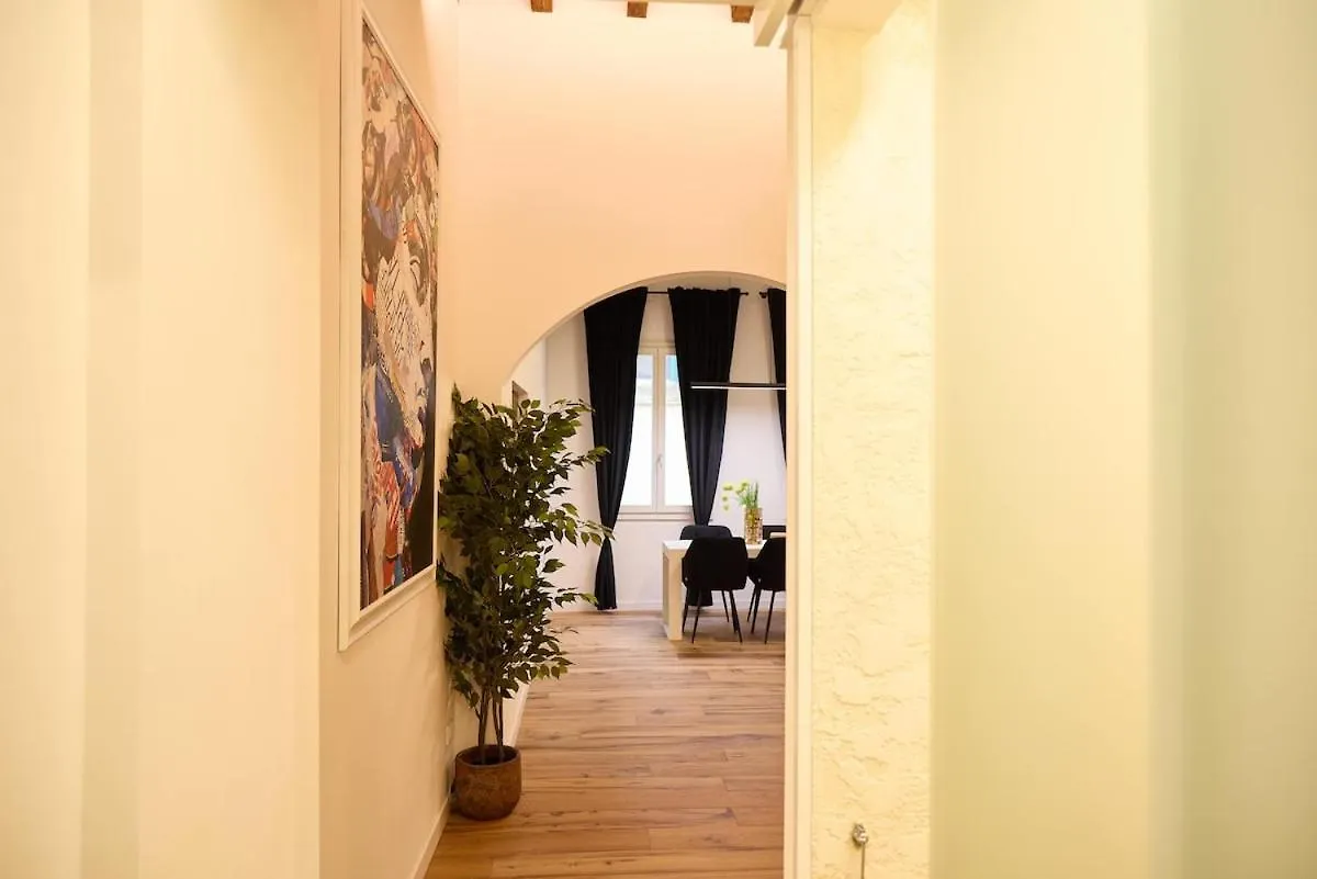 Santa Croce Stylish Apartment Florencja